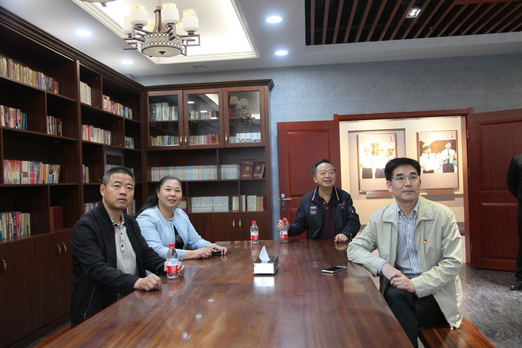 2019年10月11日，連云港市退役軍人事務局王永仕局長一行到1號樓參觀展館