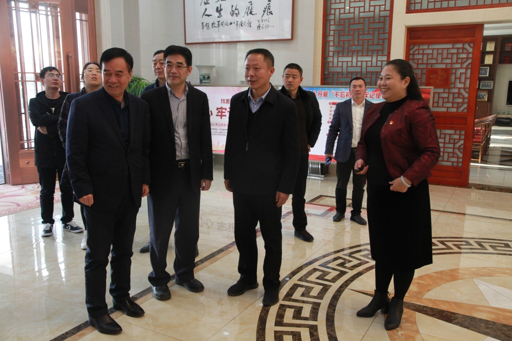 2019年12月10日，江蘇省退役軍人事務廳領導來鷹游改革開放四十年陳列館參觀